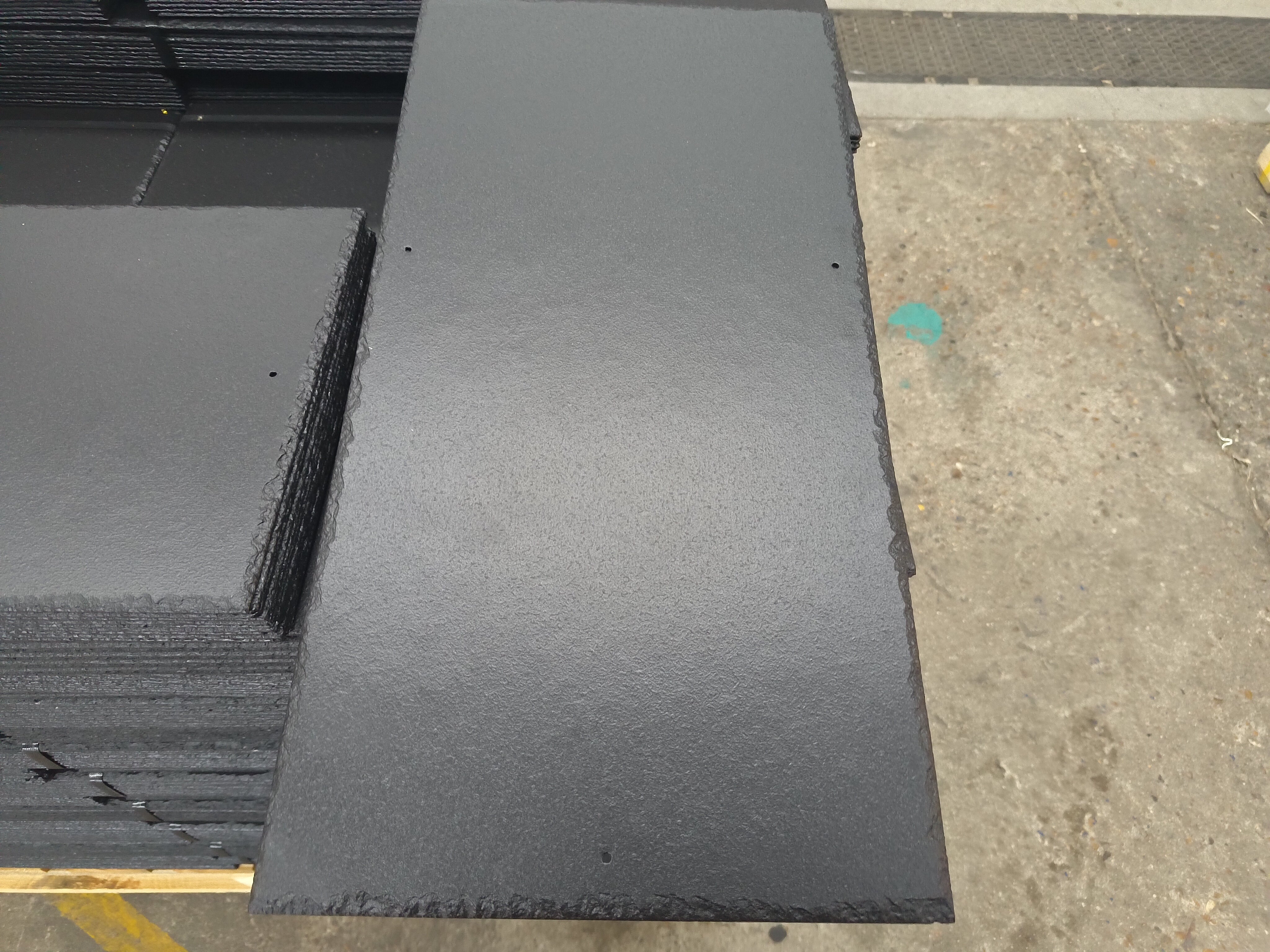 Moorland Fibre-Cement Slate 600mm x 300mm Blue/Black