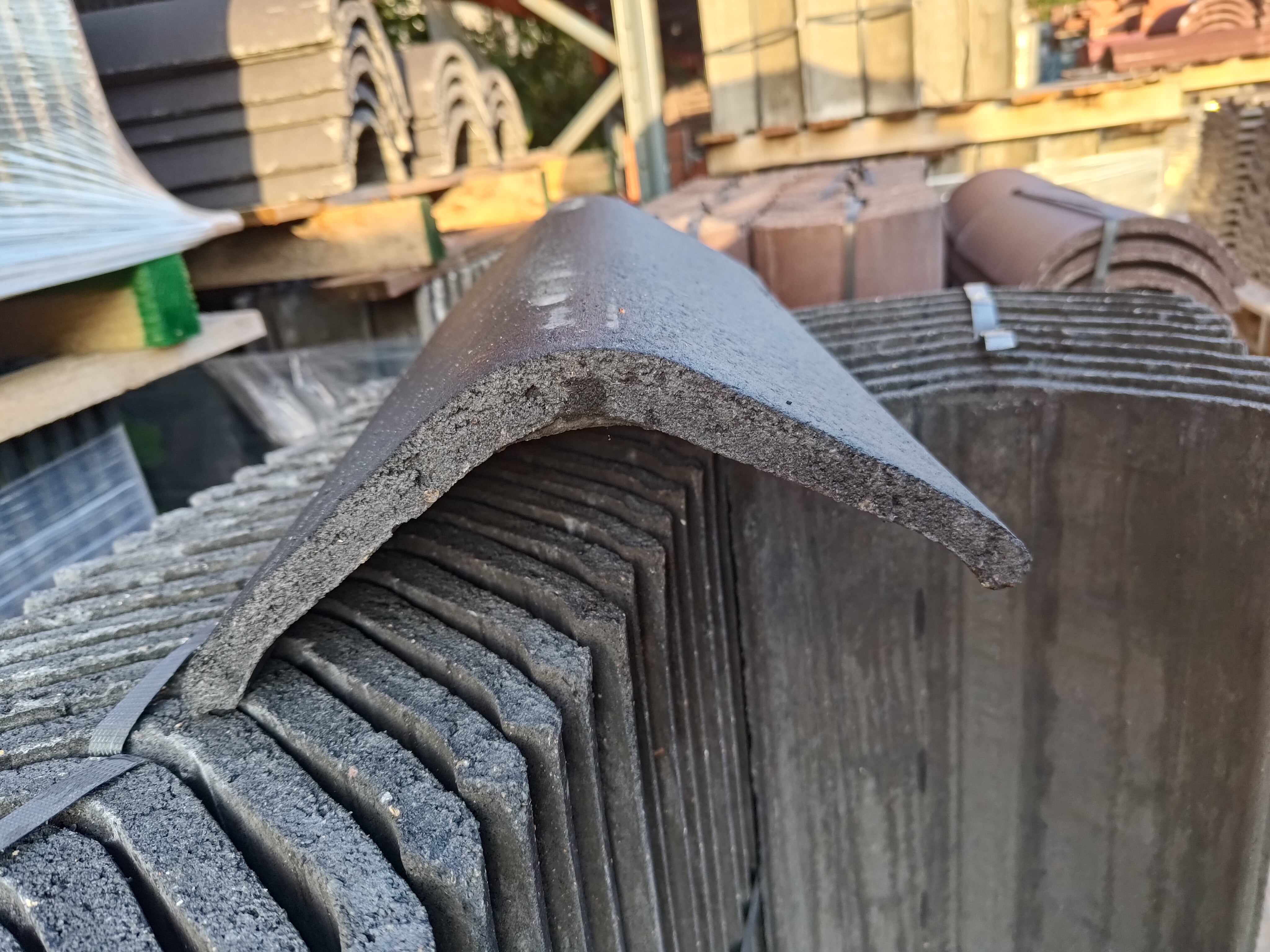 Marley Modern Ridge Hip Anthracite