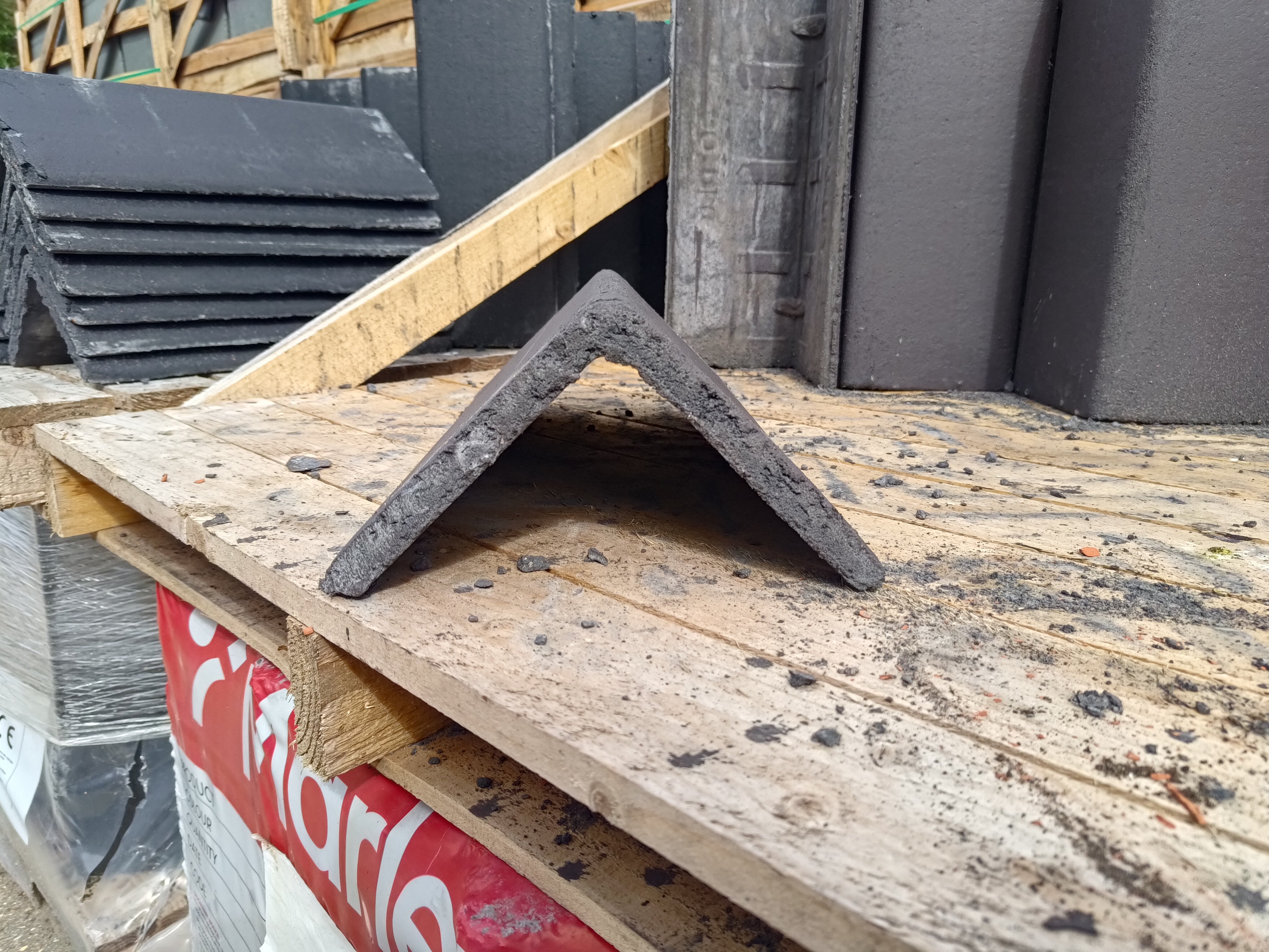 Marley Concrete Angle Ridge 90° Smooth Grey